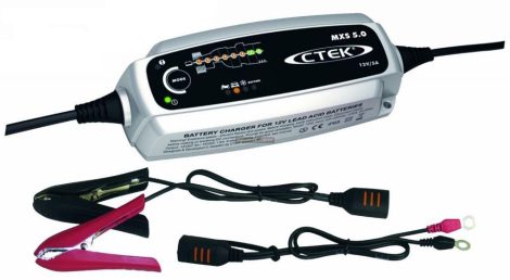 CTEK MXS 5.0 akkumulátor töltő + Led csatlakozó